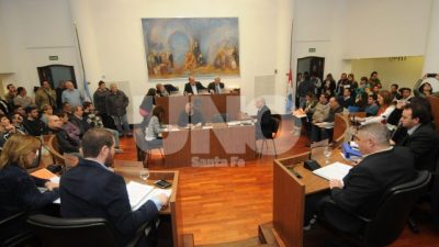 El Concejo Municipal de Santa Fe autorizó el empréstito para reparar la red vial