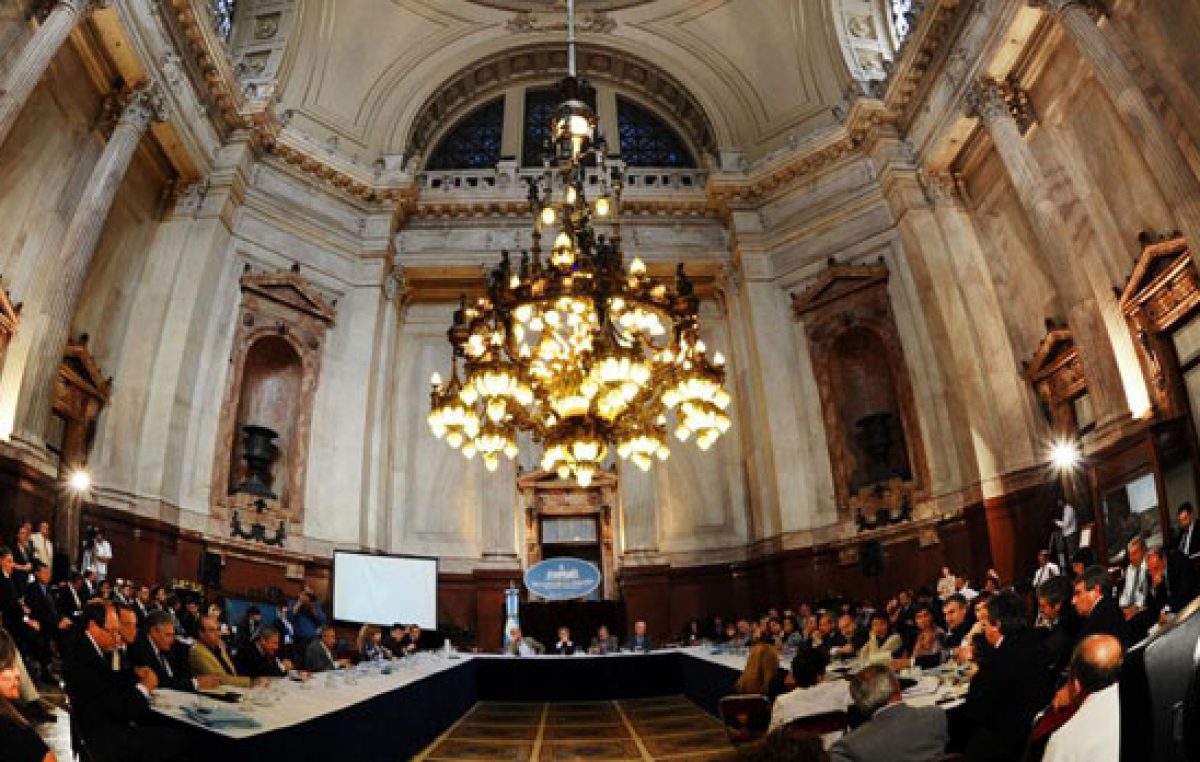 Todos unidos contra el tarifazo de Cambiemos