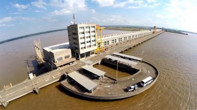 Misiones va a insistir por todos los canales para que Yacyretá liquide regalías sobre el total de la energía vendida en el país