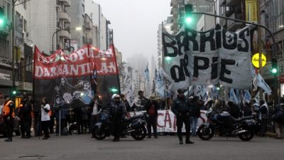 Buenos Aires: Renace el conflicto entre la Provincia y los movimientos sociales por ayudas alimentarias