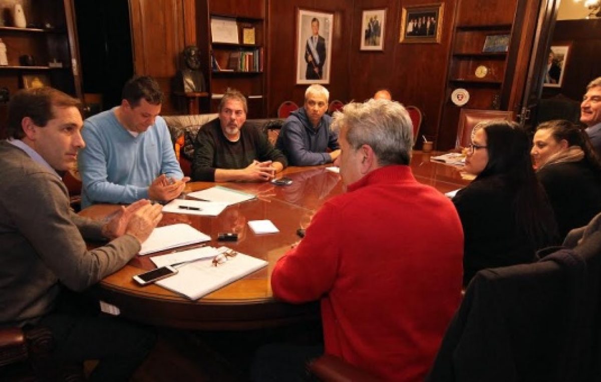 La Plata: se acordó la segunda paritaria con municipales y el aumento anual se ubicó cercano al 32%