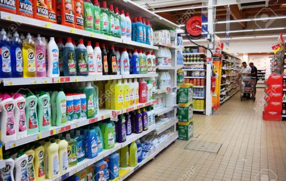 Lácteos, perfumería y limpieza reflejan subas de hasta un 70% en las góndolas