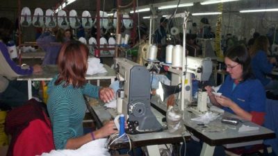Suárez: denuncian que en 7 meses fue despedido el 60 % de los empleados de talleres de calzado