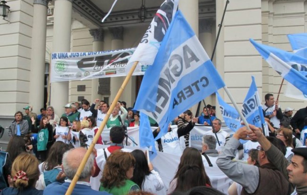Agmer rechaza el “desmantelamiento” de programas nacionales de educación
