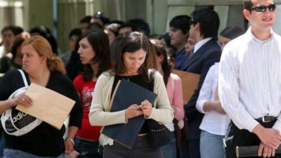 Hay 3.500 empleos menos en Mendoza, la mayoría de construcción y agro