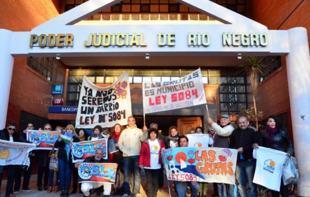 Las Grutas: buscan evitar venta de tierras