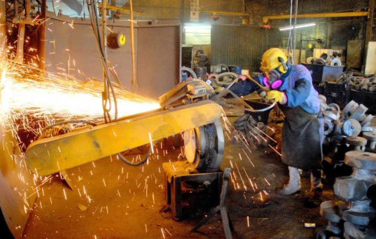 La producción en pymes industriales cayó 7,8 por ciento