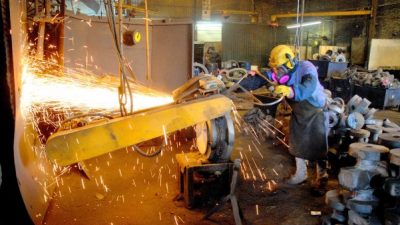 La producción en pymes industriales cayó 7,8 por ciento