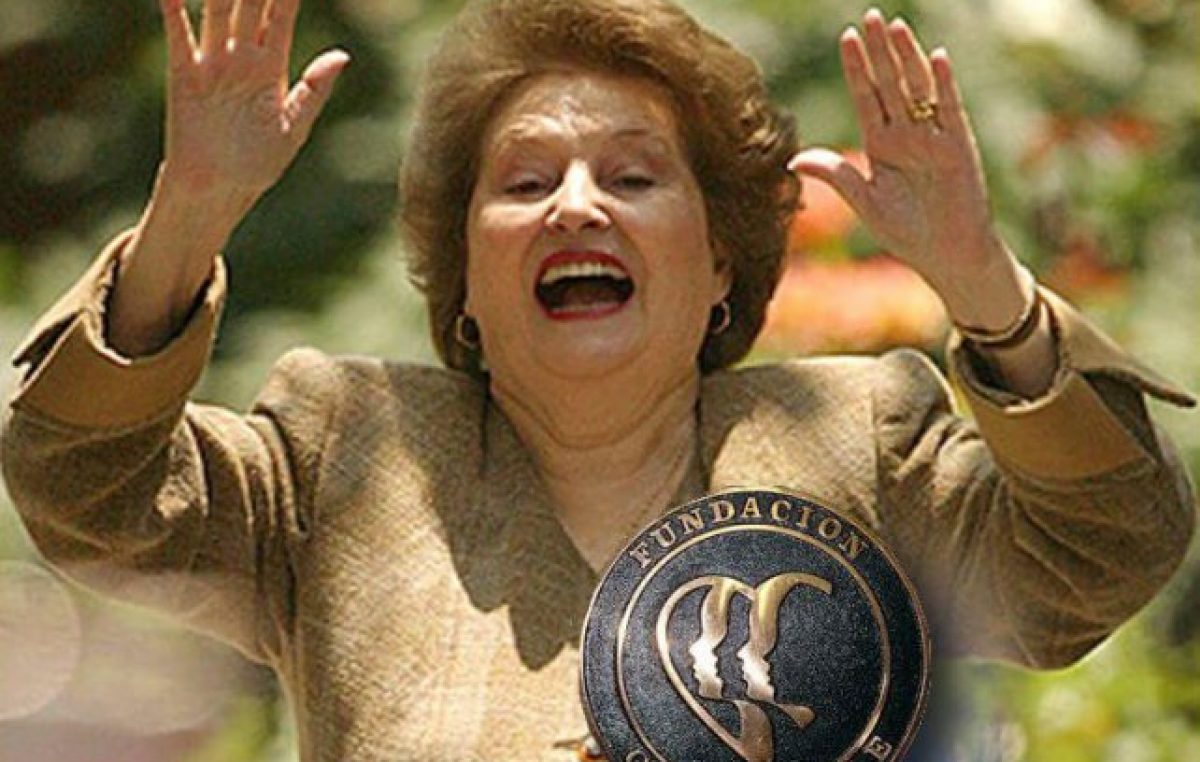 Embargan 41 inmuebles a fundación de Pinochet