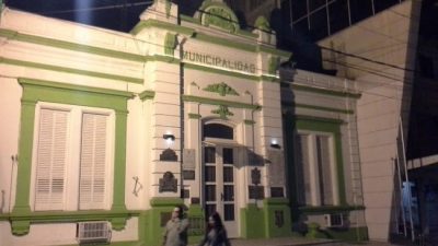 General Rodríguez: Denuncian que Kubar despidió a 12 médicos y un trabajador estatal