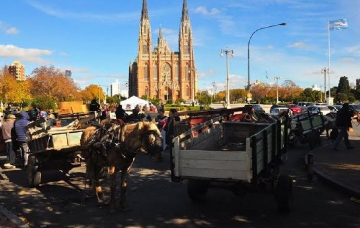 Denuncian que se duplicó la cantidad de cartoneros en el Gran La Plata