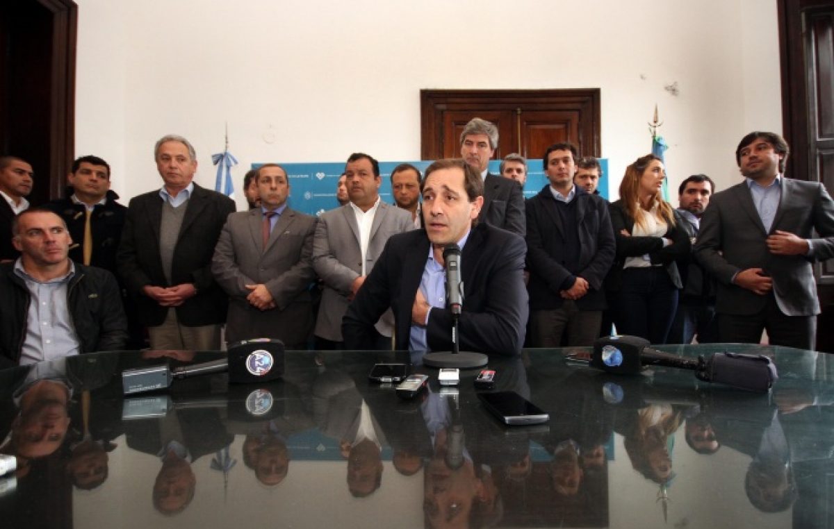 Peligran los sueldos y servicios por un embargo millonario a las cuentas del municipio de La Plata