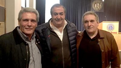 Un triunvirato para unificar a la CGT