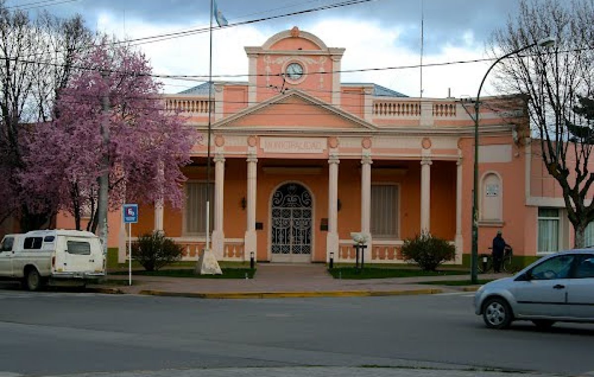 El Ejecutivo Municipal de Esquel se reunió con el SOEME en la previa por paritarias