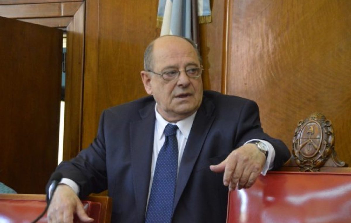 El Intendente de Mar del Plata quiere que los vecinos vuelvan a ser «felices» como en la última dictadura militar