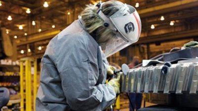 El segundo semestre arrancó con una ola de despidos y suspensiones en el sector privado