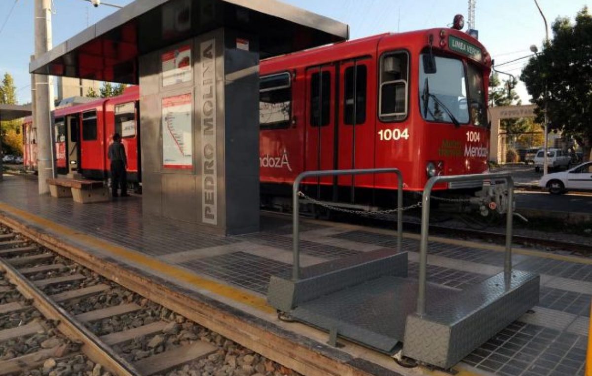 Nueva ciclovía junto a la traza del Metrotranvía en Mendoza
