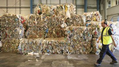 Arias pone en marcha una planta para tratar y reciclar el 100% de la basura