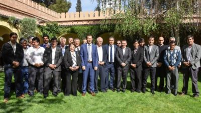 Buscan fortalecer el turismo en toda la provincia de Neuquén