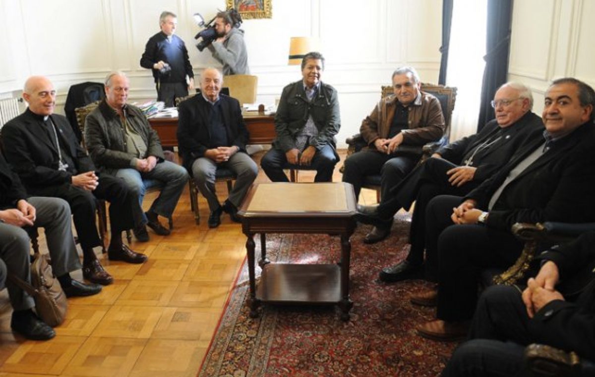 CGT e Iglesia pidieron al gobierno «celeridad» ante las demandas