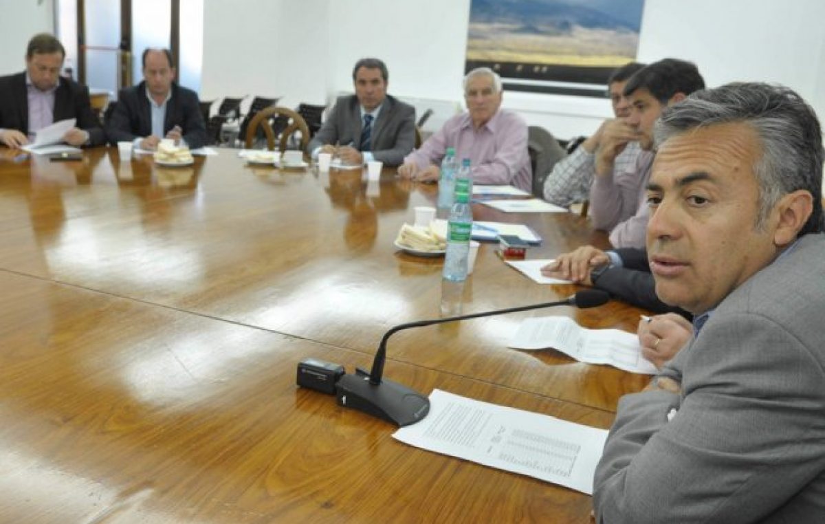 Respiran los departamentos mendocinos con los $221 millones que irán para obras