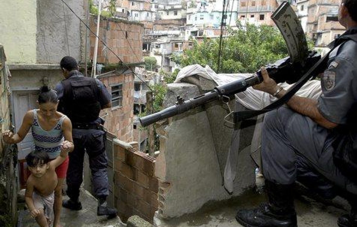 Muerte y extorsión manchan las elecciones de Rio