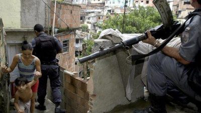 Muerte y extorsión manchan las elecciones de Rio