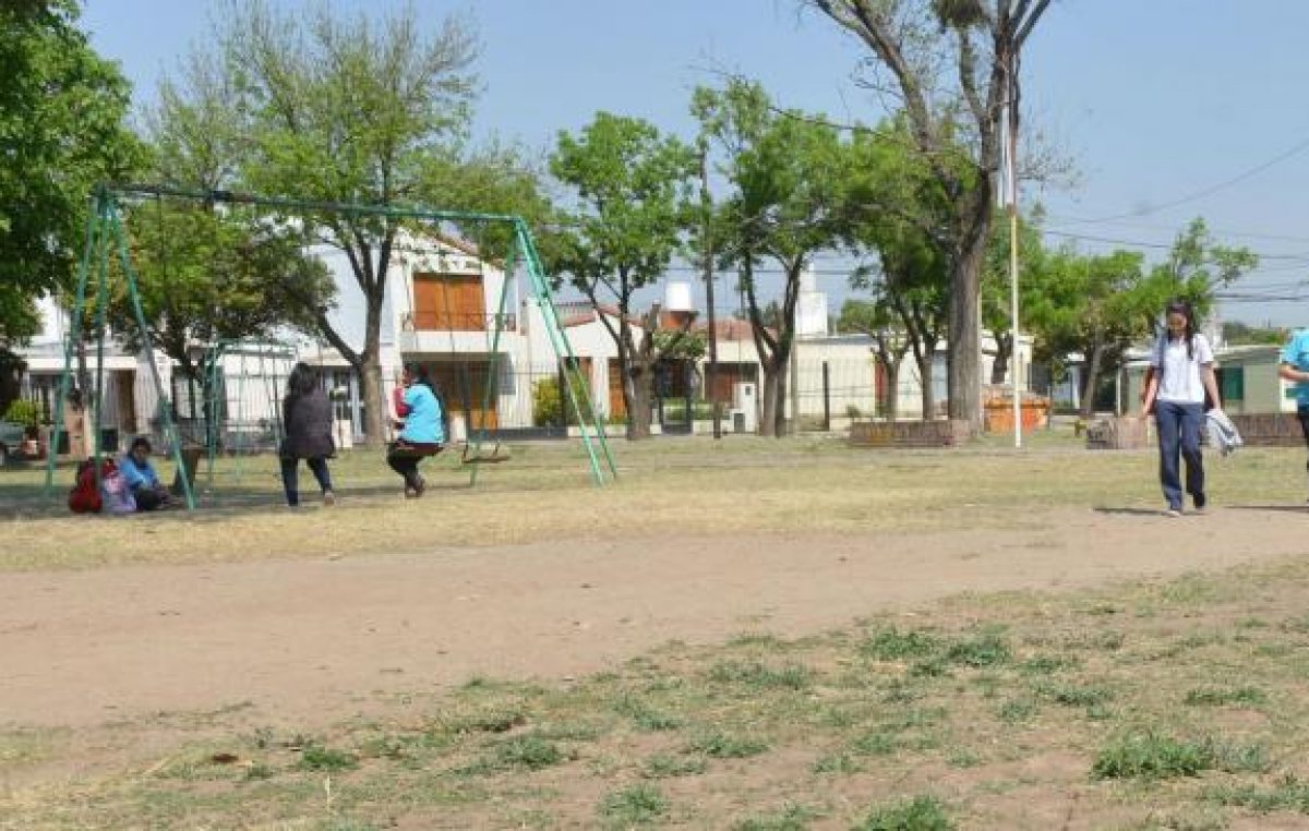 Los yuyos en Córdoba crecen tanto como el costo de cortarlos