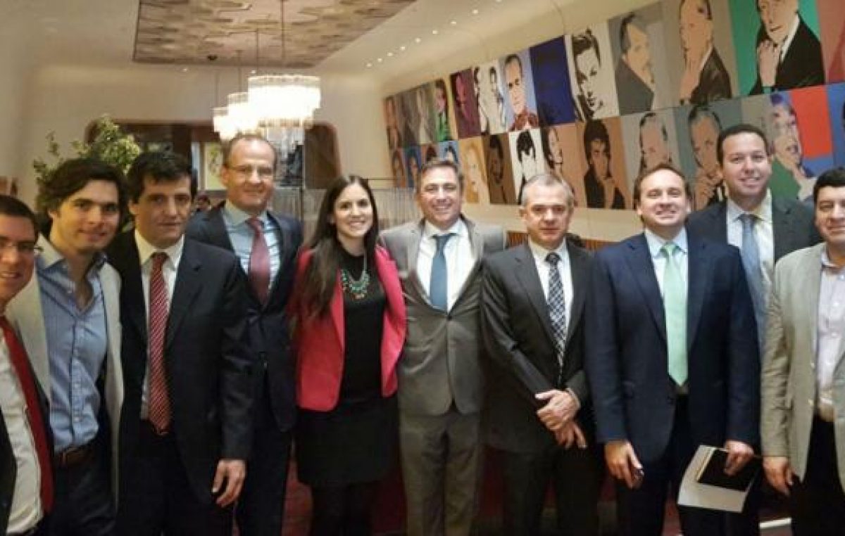 El Intendente de Córdoba obtuvo 150 millones de dólares, a 8 años de plazo