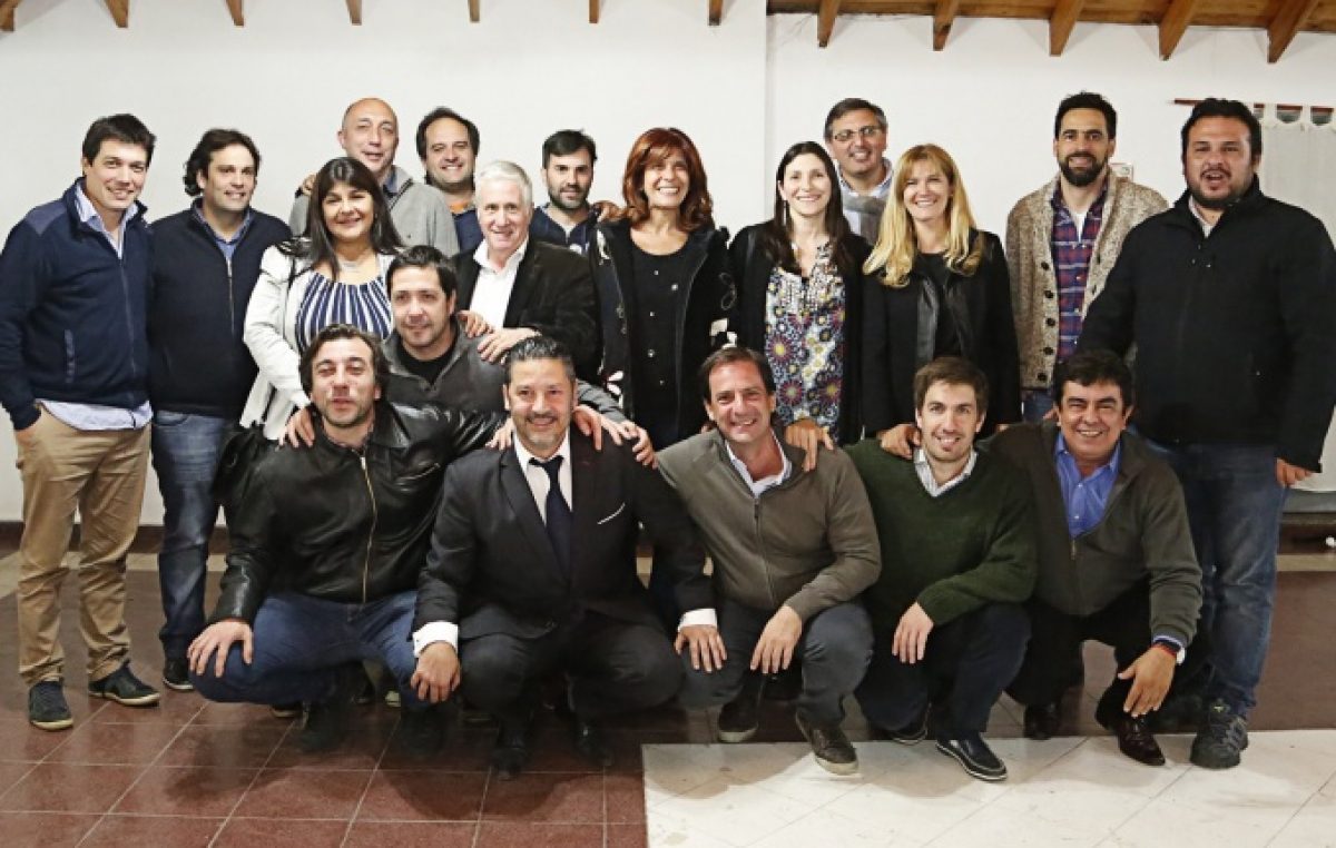 Arde el peronismo: Se ensancha la grieta entre el “Grupo Fénix” y los “Esmeralda”