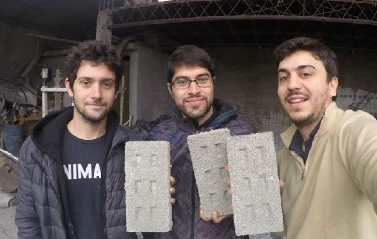 El plástico que no va a la basura sirve para mejorar viviendas en Alta Gracia