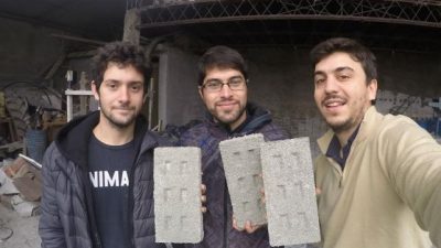 El plástico que no va a la basura sirve para mejorar viviendas en Alta Gracia