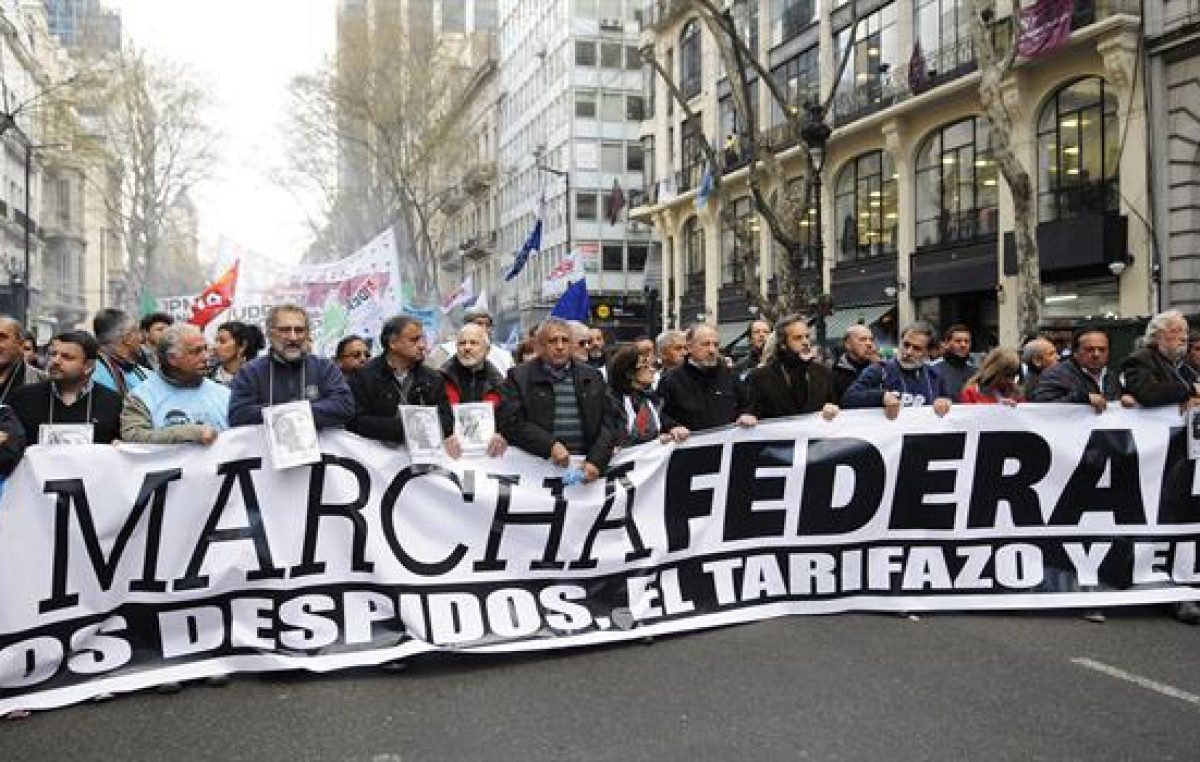 De vuelta en la calle