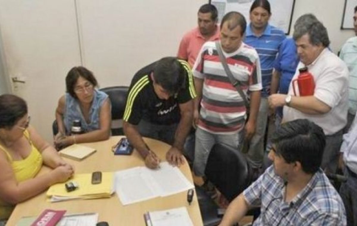 Se reúne la Mesa Paritaria municipal en Corrientes