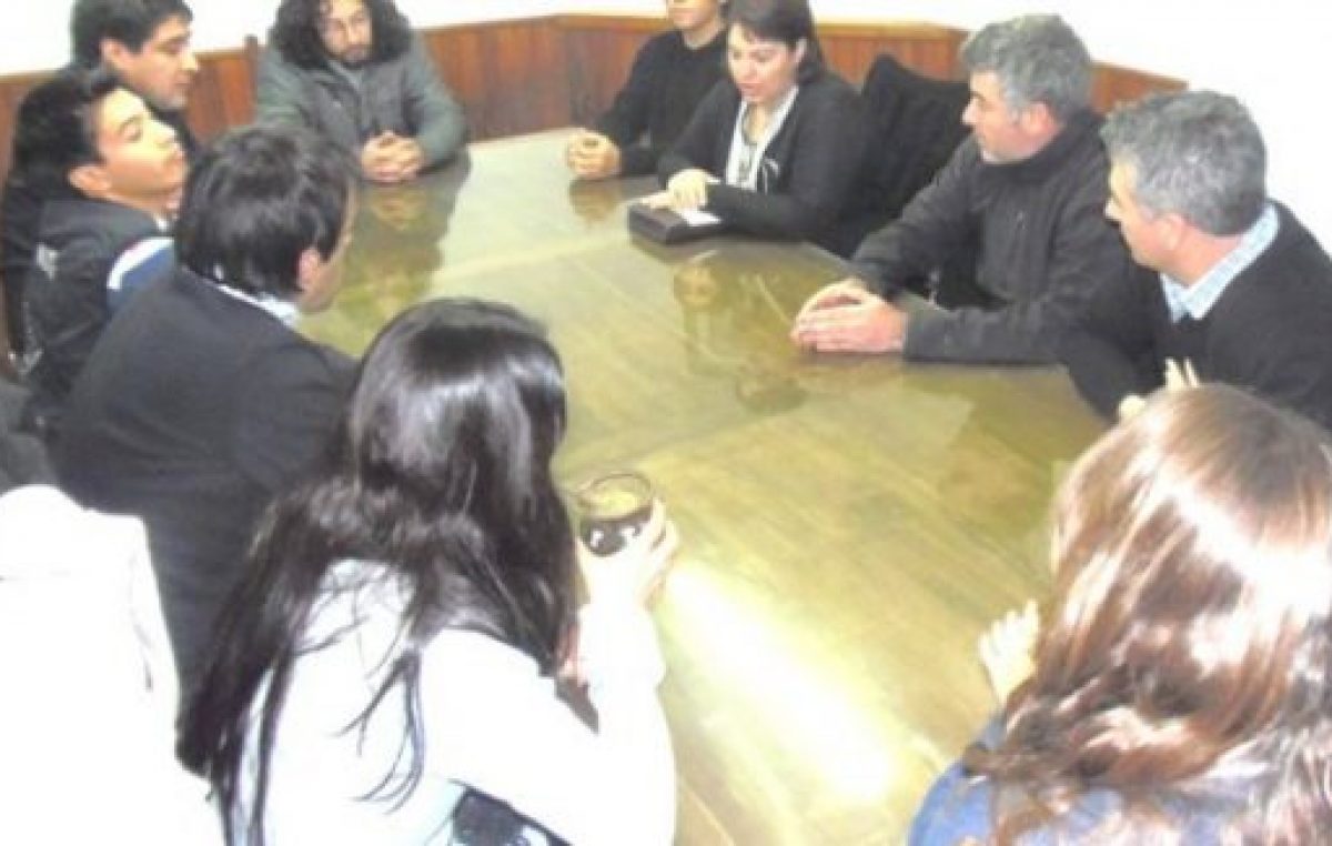Reunión paritaria entre el SOEME y ZO, y el Ejecutivo de Esquel