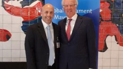 El Jefe Comunal de Pilar participó de cumbre mundial de alcaldes en La Haya