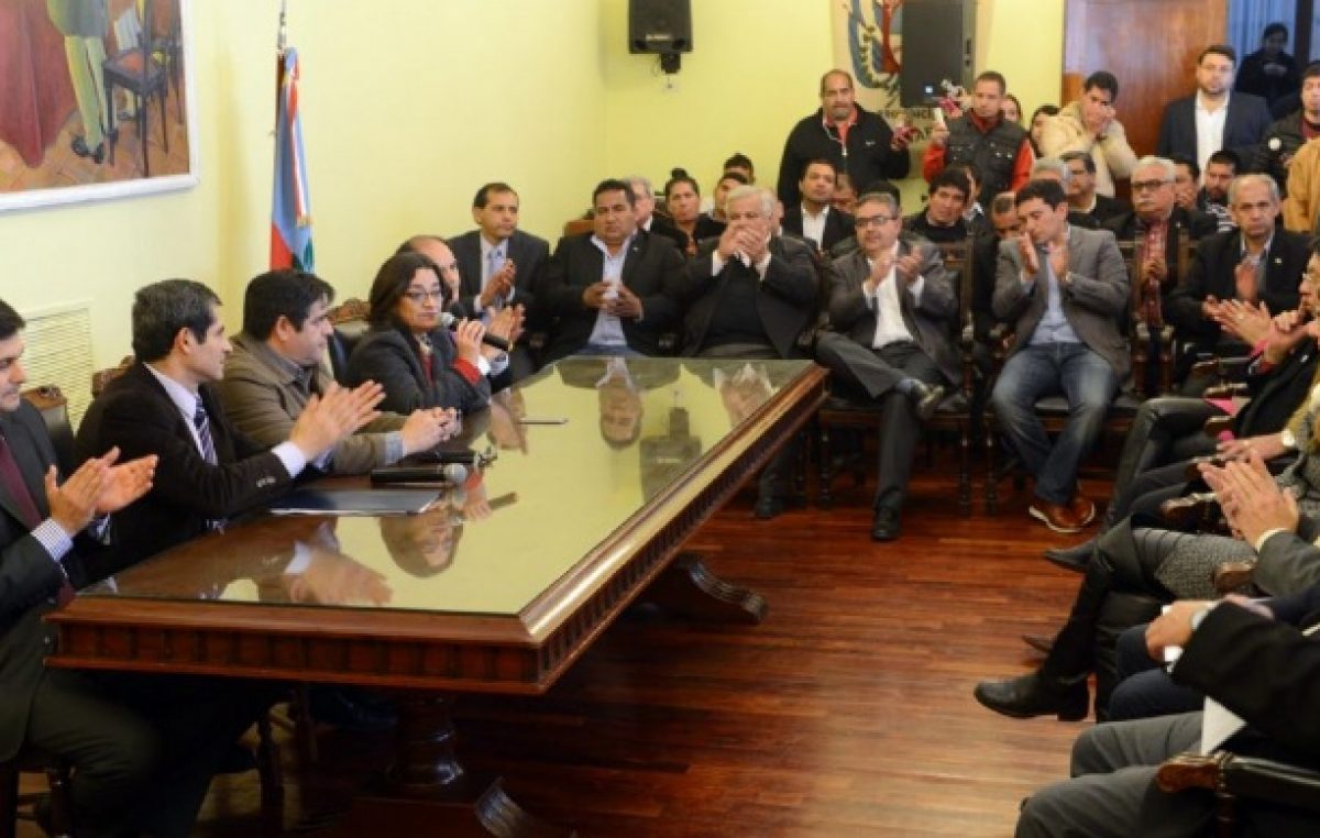Solo cuatro municipios catamarqueños sin CD están listos para recibir el crédito