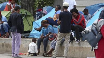 París bien vale un campo de refugiados