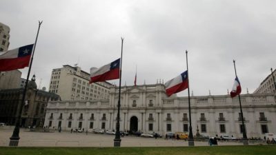 En Chile la pobreza medida por ingresos cae a histórico 11,7%