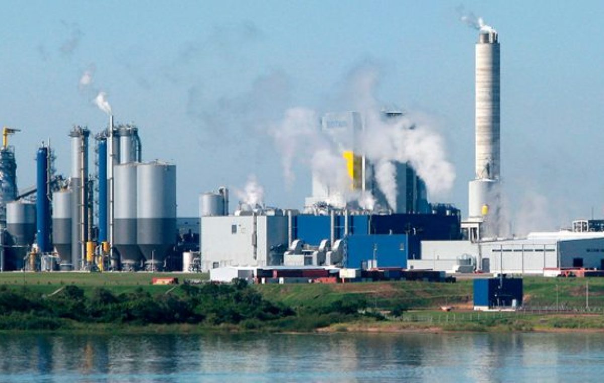Intendente de Gualeguaychú pidió monitoreos en Botnia-UPM «sin aviso previo»