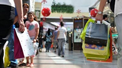 Las ventas minoristas cayeron 7,4% en agosto