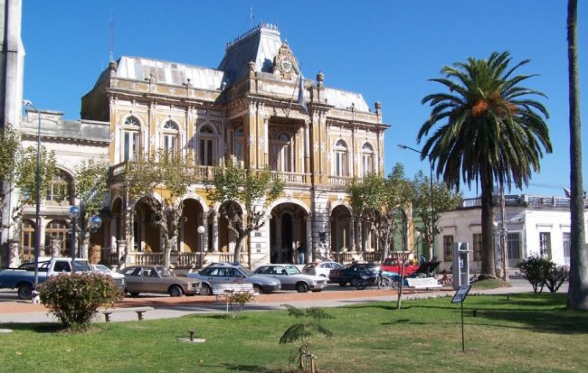 Crece el escándalo en la Intendencia de Victoria