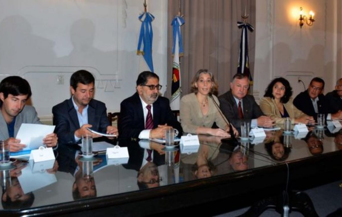 Convenio con comunas jujeñas por fortalecimiento democrático
