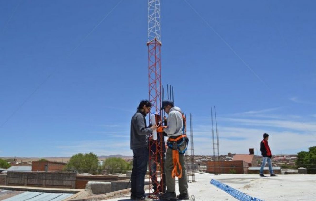 Internet gratuito y comunitario para pobladores quiaqueños
