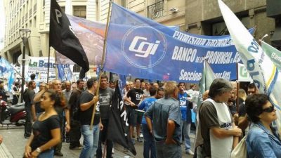 Los grandes derrotados son los sueldos