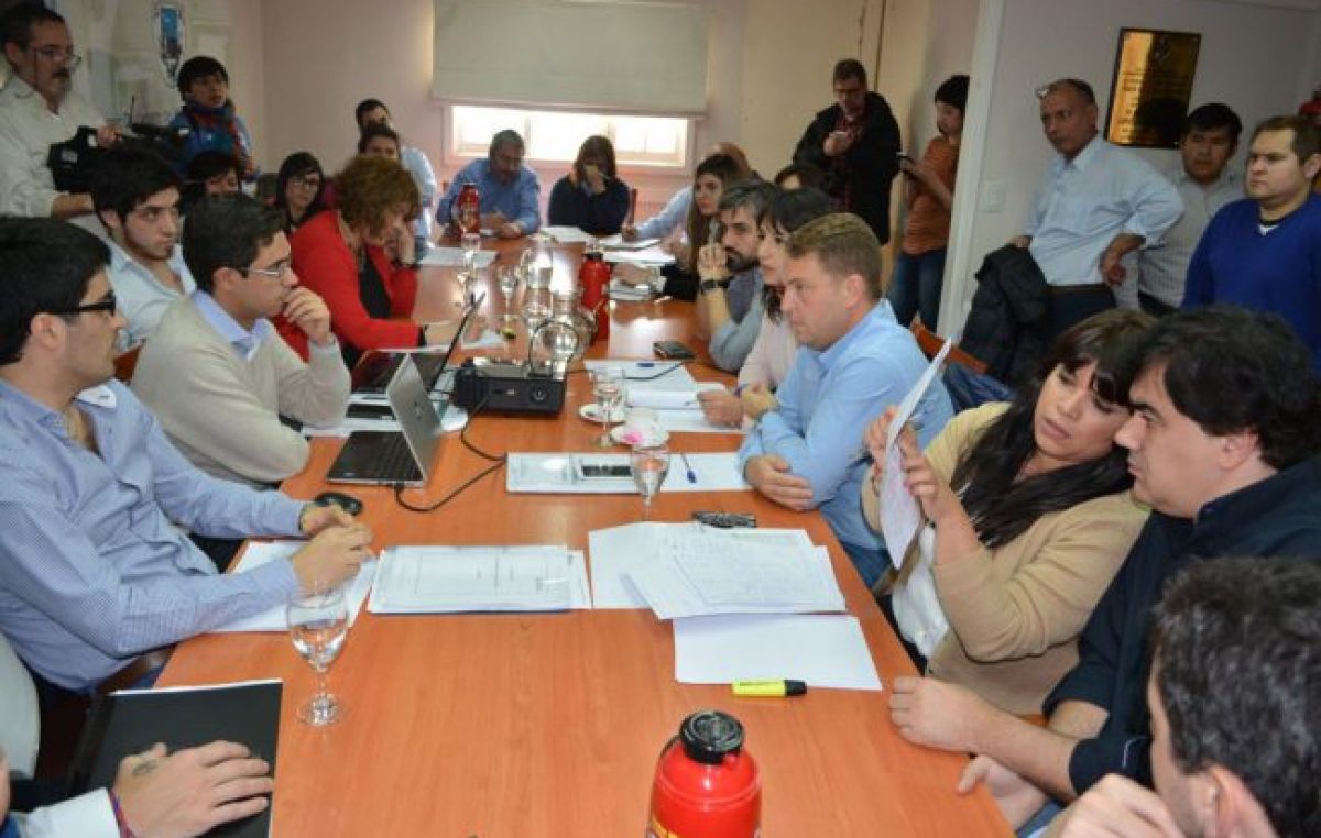 Río Grande: Presupuesto municipal 2017, la pauta salarial estima un aumento del 15 por ciento