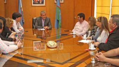 El Intendente de Avellaneda reabrió la paritaria y dio una bonificación para polarizar con Macri y Vidal