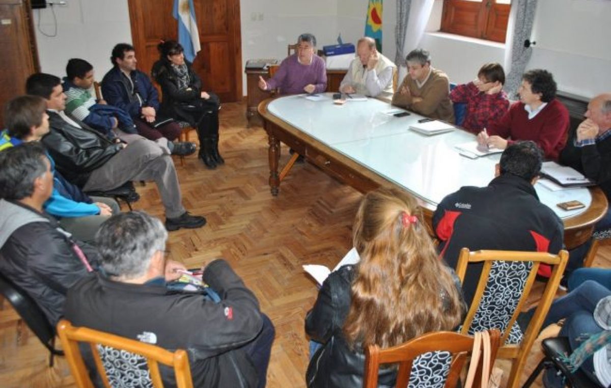 Patagones: el Ejecutivo subió la oferta, pero los gremios la rechazaron