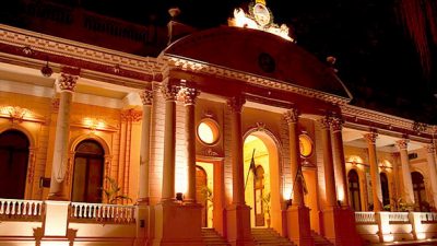 Corrientes: Capital y Provincia, sin tregua por las deudas