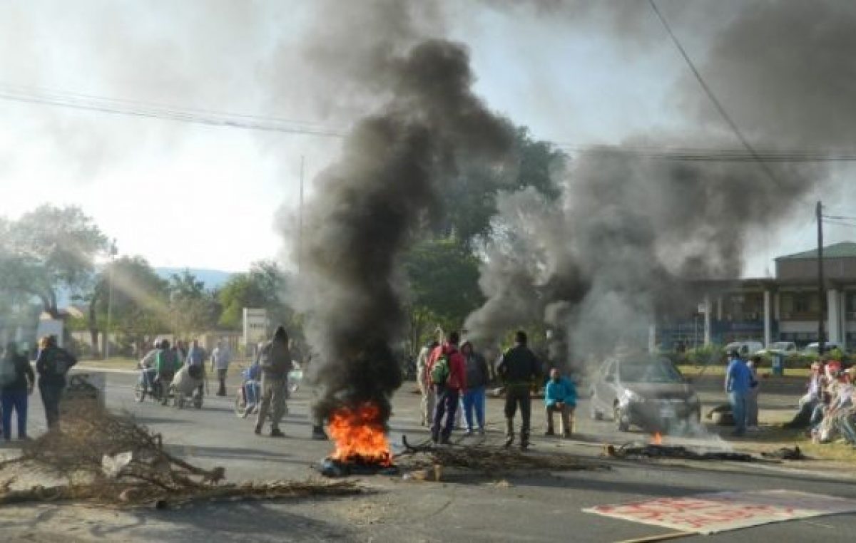 Los municipales de Valle Viejo endurecieron el reclamo